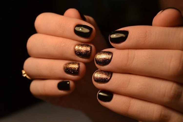 Бронзовый маникюр