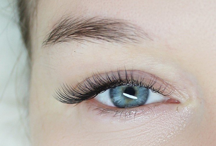 Индонезийское наращивание ресниц