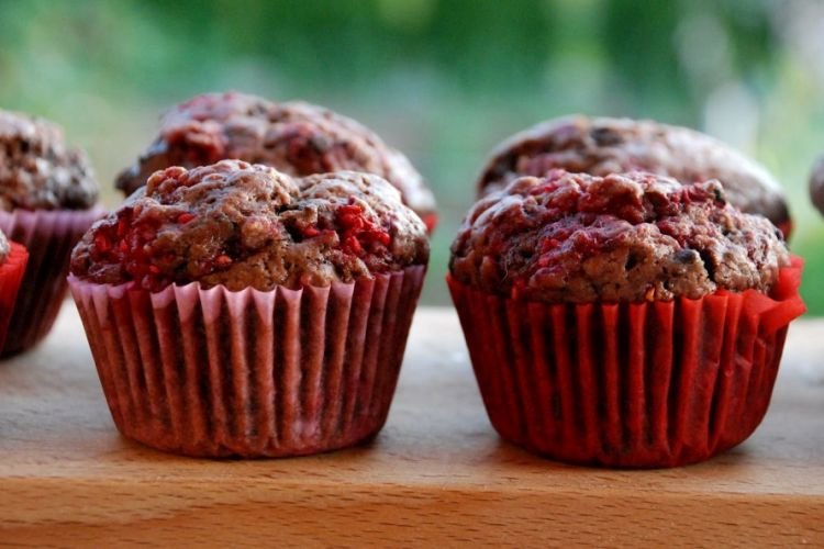 Гречневые кексы с малиной