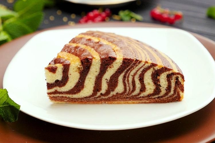 Пирог «Зебра» на кефире