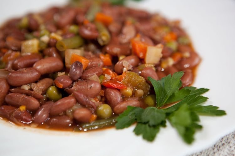 Тушеная фасоль