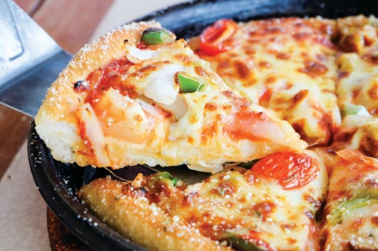 Быстрая пицца на сковороде