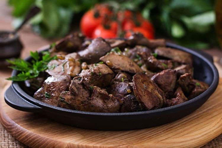 Куриная печень с луком