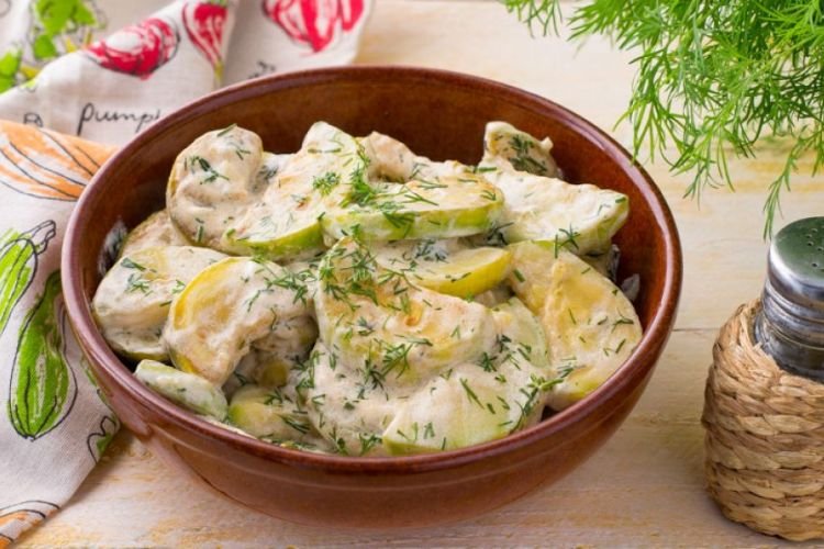 Кабачки в сметане