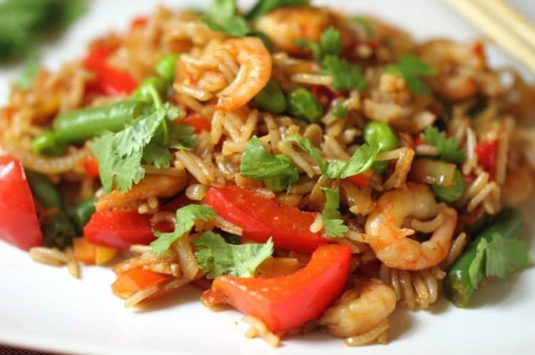 Рис с овощами и морепродуктами