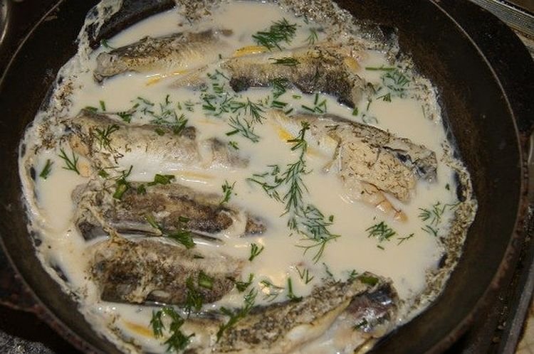 Скумбрия в молоке