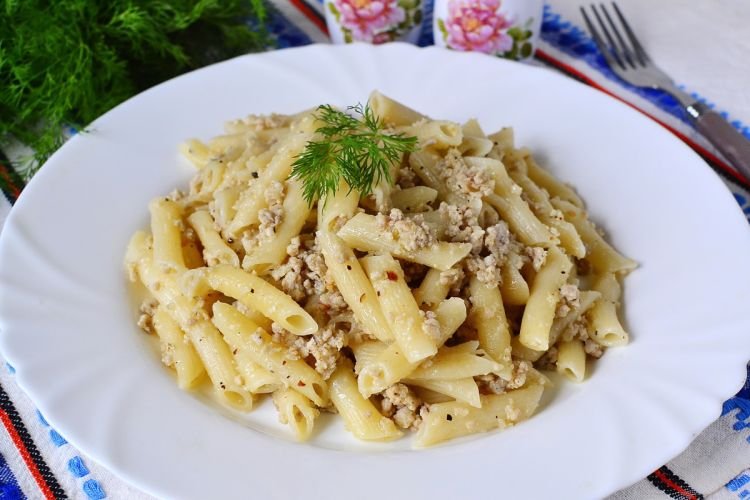 Макароны с фаршем по-домашнему