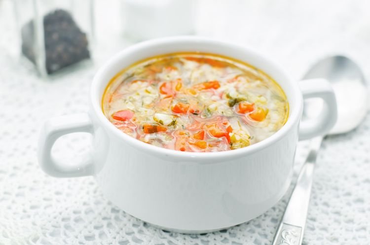 Рисовый суп с овощами