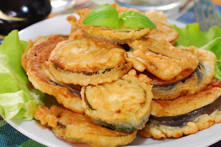 Жареные баклажаны в пивном кляре