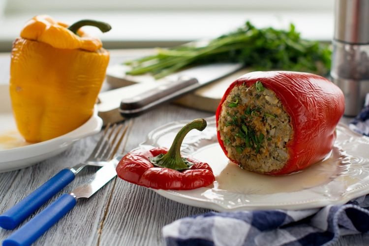 Классический фаршированный перец в духовке