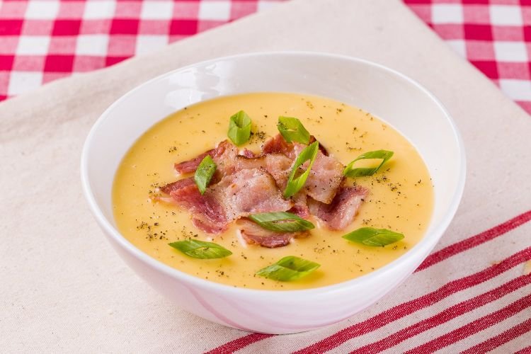 Картофельный суп с беконом