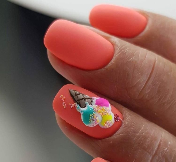 Летний объемный маникюр