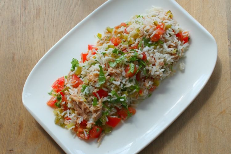 Рис с тунцом и овощами