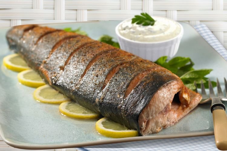 Запеченная горбуша целиком