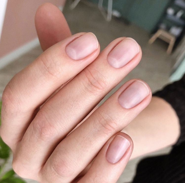 Маникюр без покрытия на короткие ногти