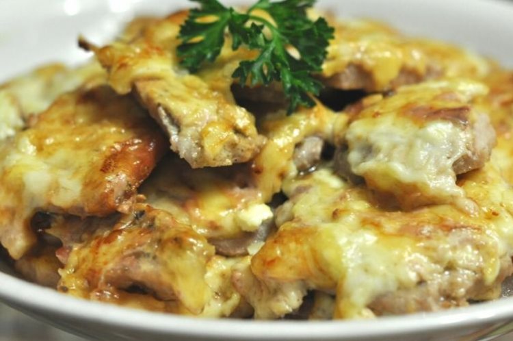 Баранина с майонезом в духовке