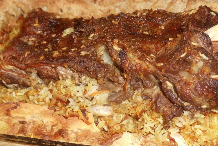 Баранья нога, запеченная с рисом