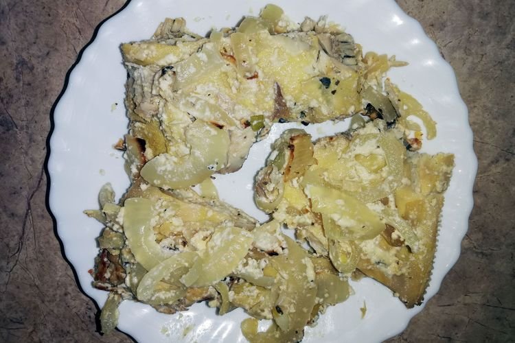 Запеченная камбала в сметане