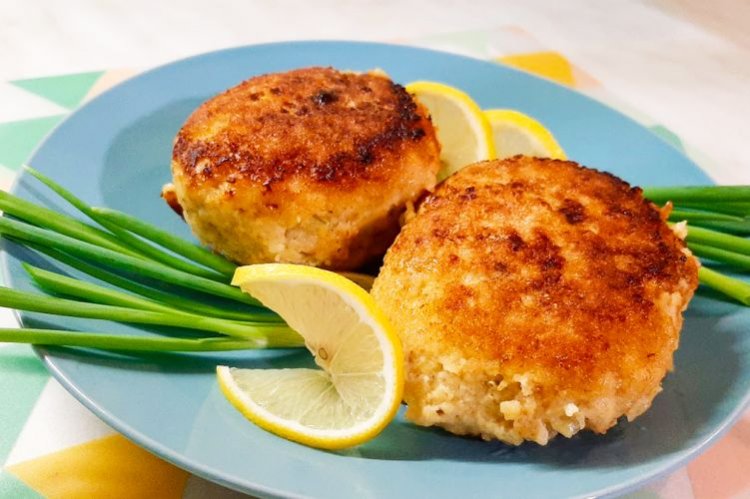 Рыбные котлеты из камбалы