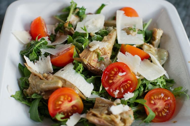 Прованский салат с артишоками