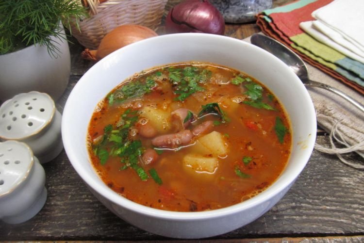 Щи с фасолью