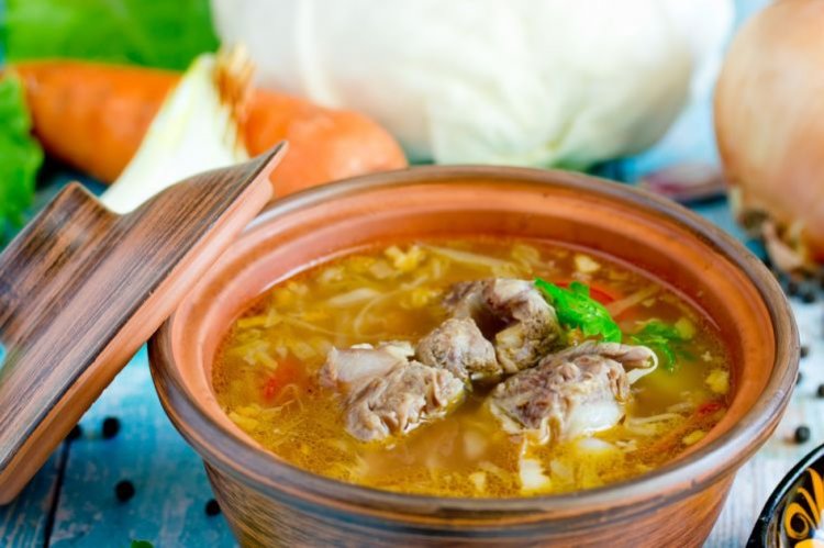 Щи с пшеном