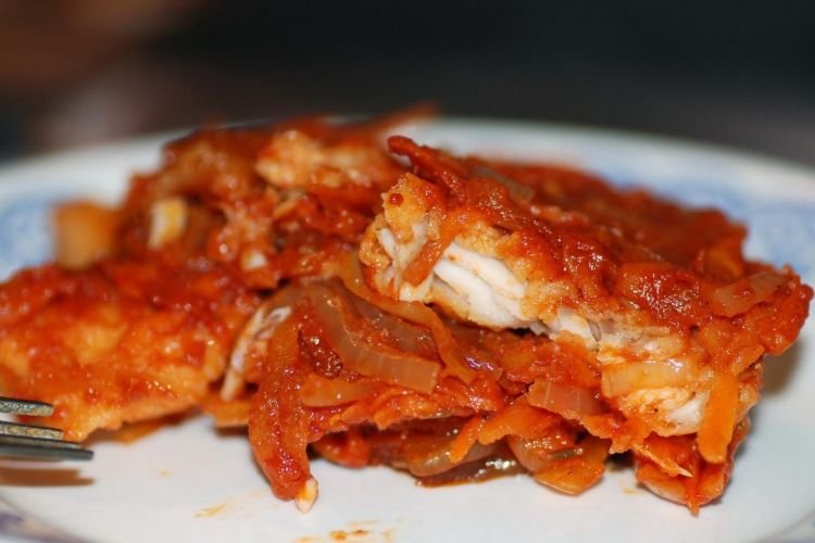 Жареная рыба в томате