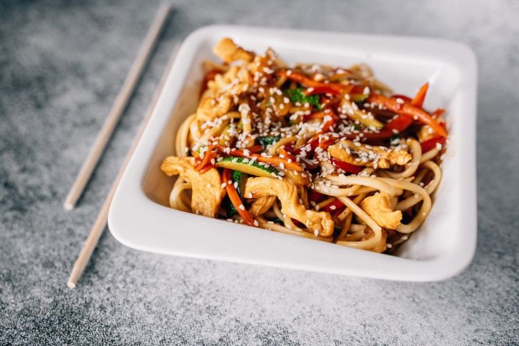 Лапша вок в соусе терияки