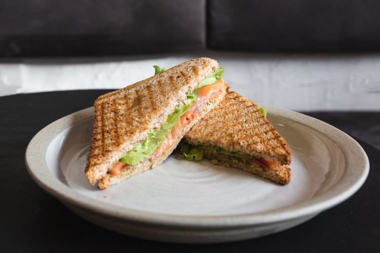 Панини с копченым лососем