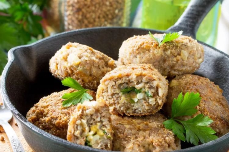 Котлеты с гречкой