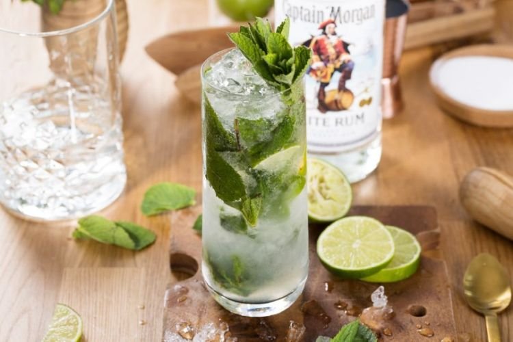 Классический алкогольный мохито
