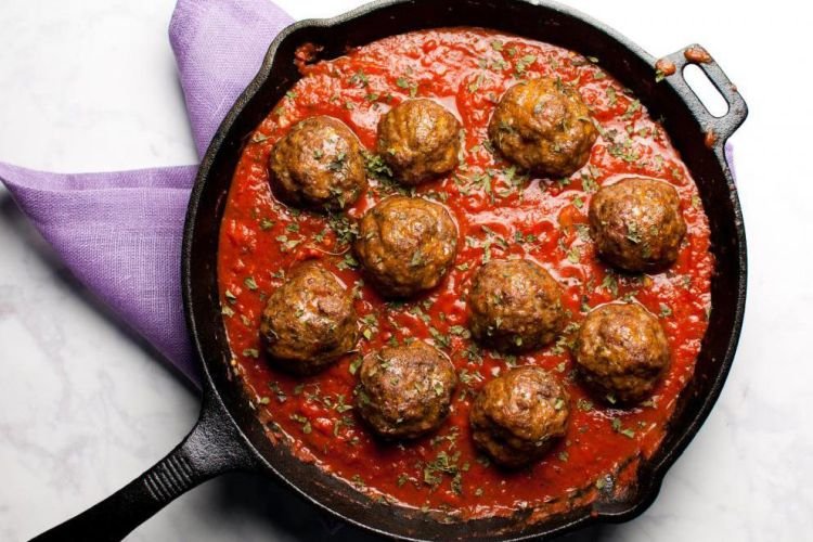 Фрикадельки с подливой