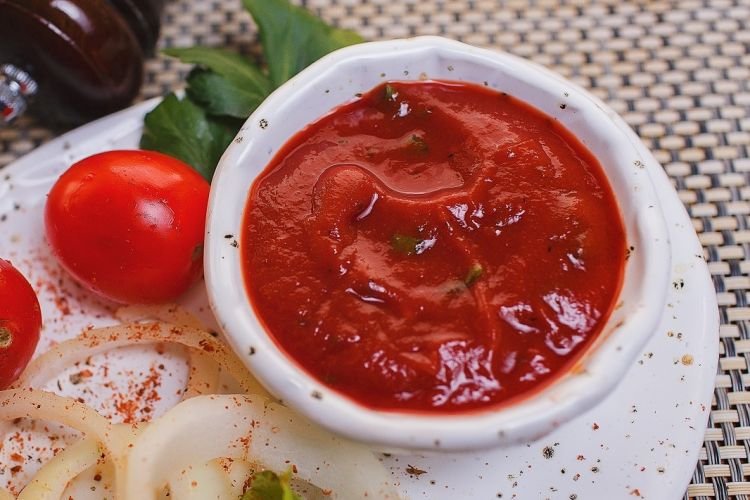 Томатно-чесночный соус