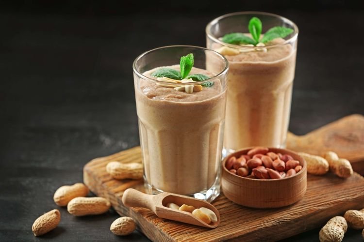 Протеиновый коктейль с арахисовой пастой