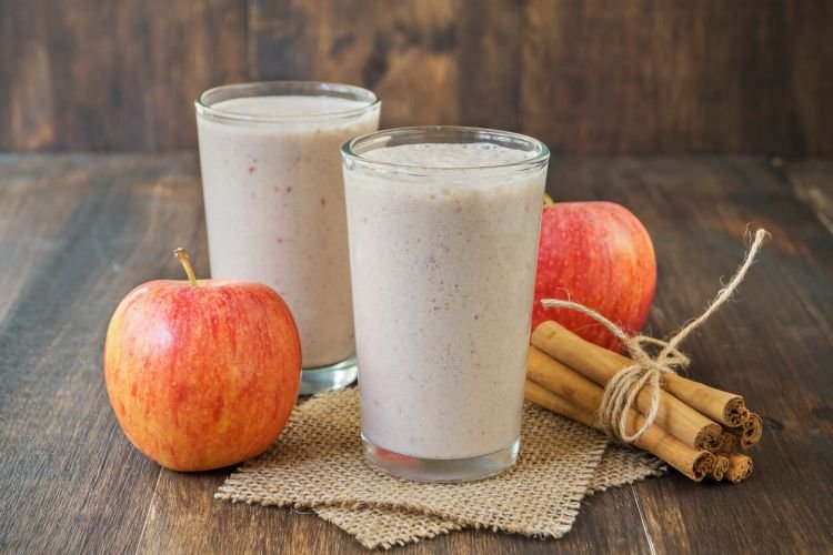 Протеиновый коктейль с яблоком