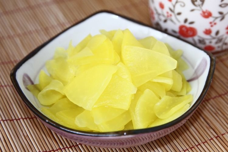 Маринованный дайкон