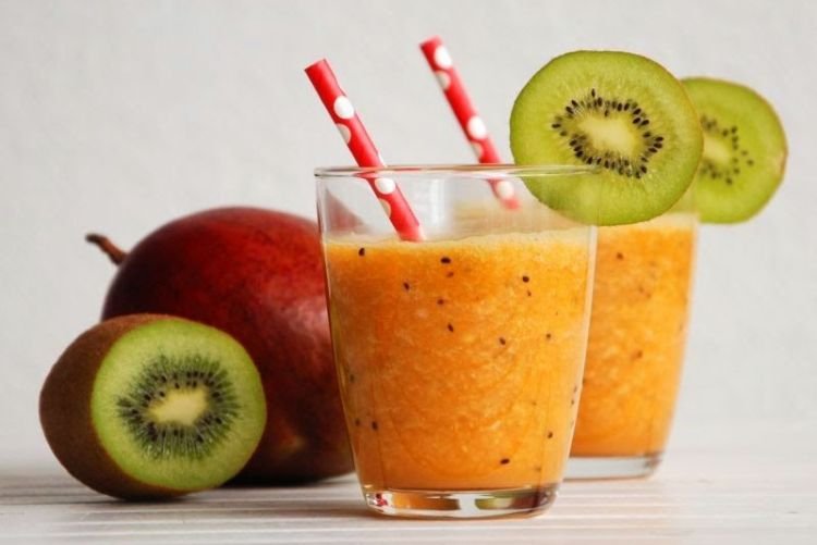 Смузи из киви и манго