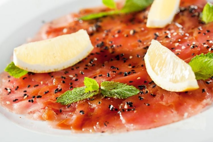 Карпаччо из тунца