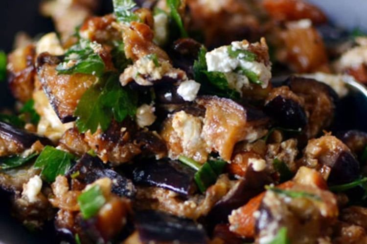 Жареные баклажаны с кешью