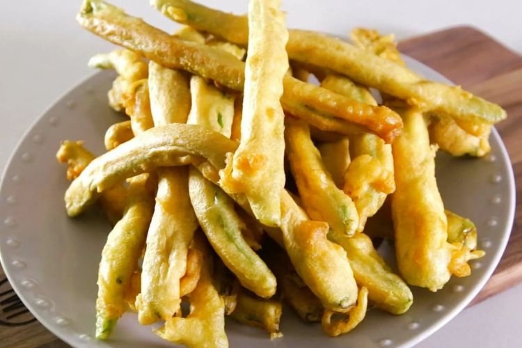 Спаржа в яичном кляре