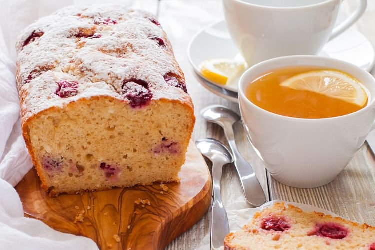 Творожный кекс с ягодами