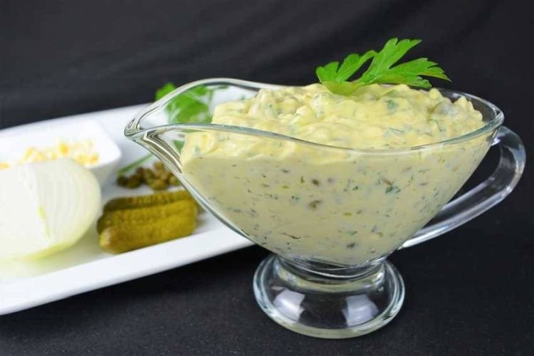 Соус с маринованными огурцами