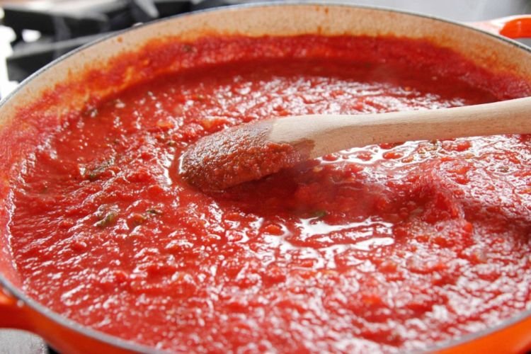 Соус для пиццы из консервированных помидоров