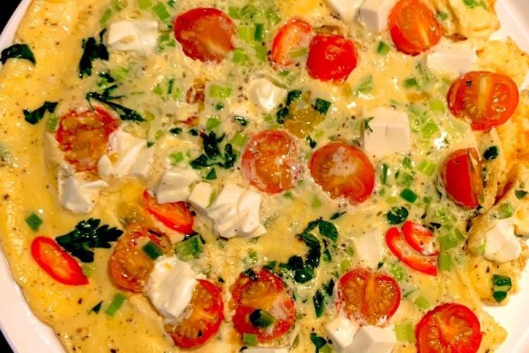 Пицца из лаваша с помидорами и моцареллой