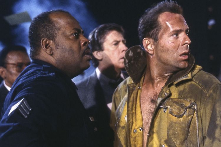 Крепкий орешек (1988)