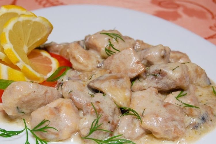 Фрикасе с курицей и сыром