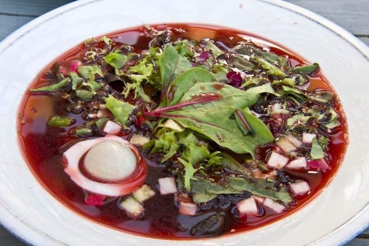 Ботвинья с квашеной свеклой