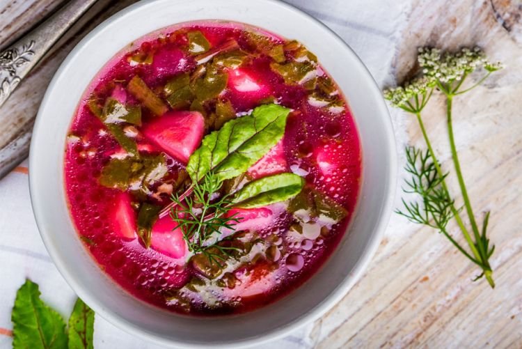 Ботвинья с колбасой