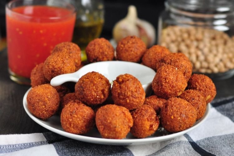 Фалафель из консервированного нута