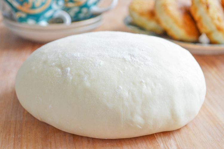Тесто для беляшей на свежих дрожжах
